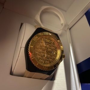 Technomarine Monogram 46mm